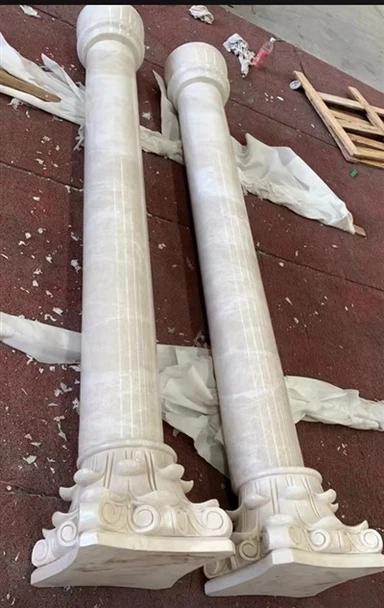 Kolom Marmer Padat